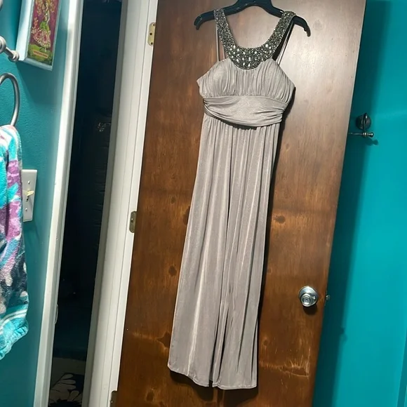 Onyx Nite | Dresses | Beautiful Champagne Onyx Nite Formal Gown With Beaded  Neck And Empire Waist | Poshmark